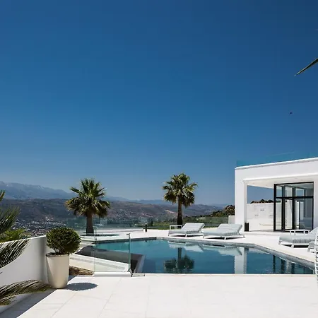 Βίλα Paul's Mansion