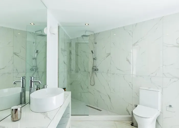 Paul's Mansion ハニア