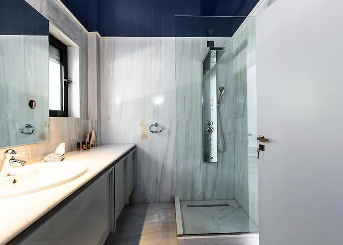 Paul's Mansion ハニア