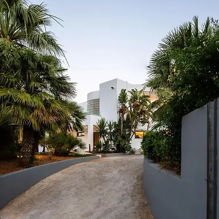 Paul's Mansion ハニア